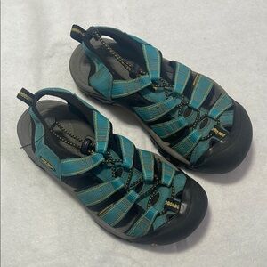 Kids Keen Teal Outdoor Sandals Water Youth Big Kids 4 4.5 5 Hiking River Beach